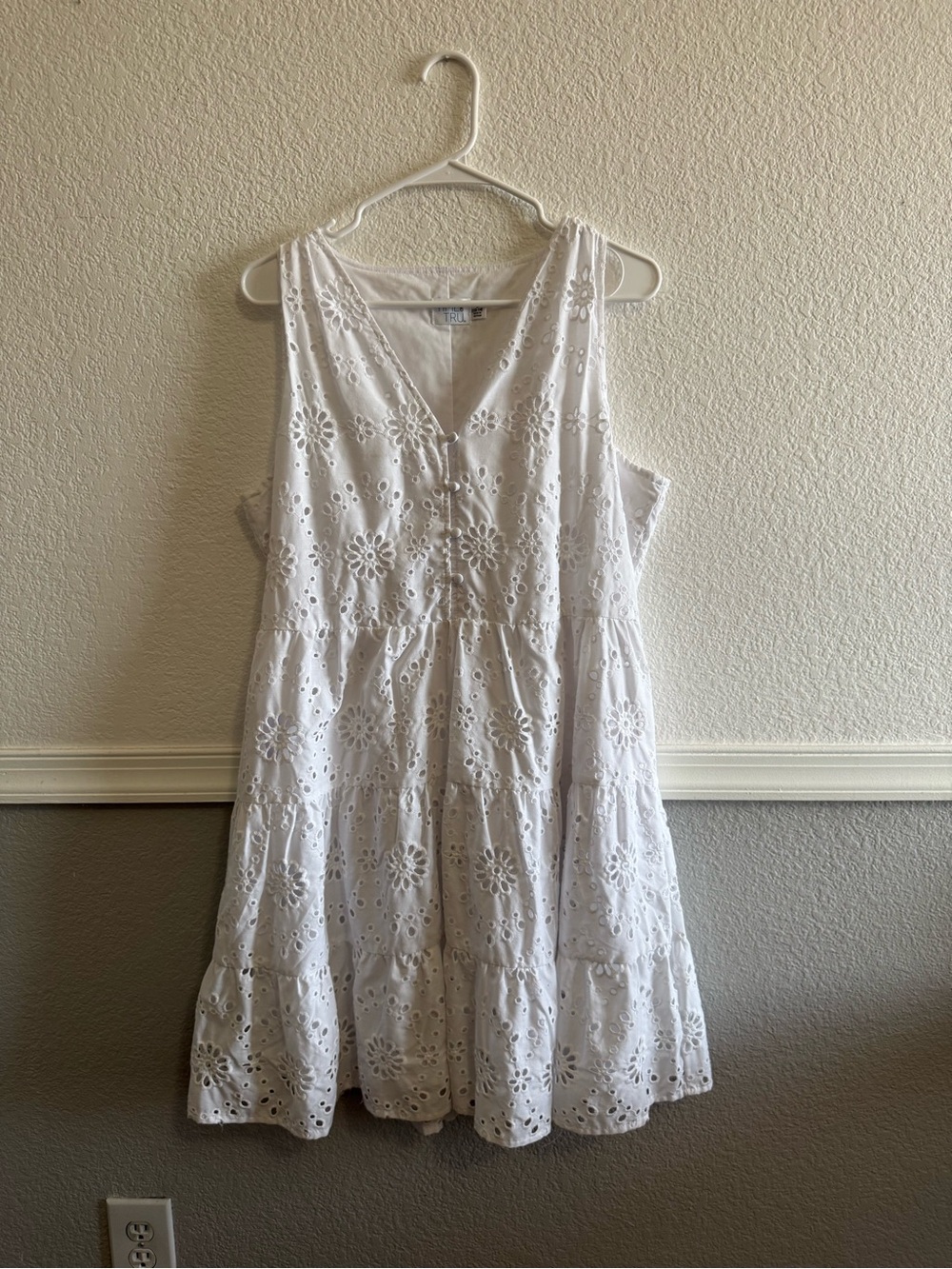 Time and Tru White Eyelet Tiered V-Neck Sundress